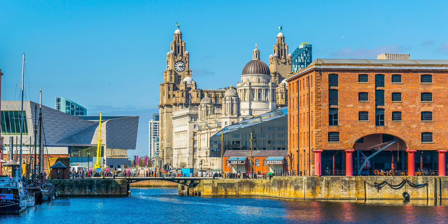 Mystery Picnic With Friends - Liverpool City Centre
